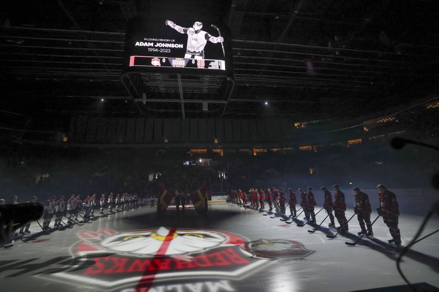 Tributo a Adam Johnson (IMAGO)