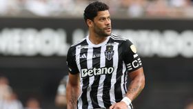 Tem 38 anos e uma resistência de ferro: Hulk ultrapassa Neymar