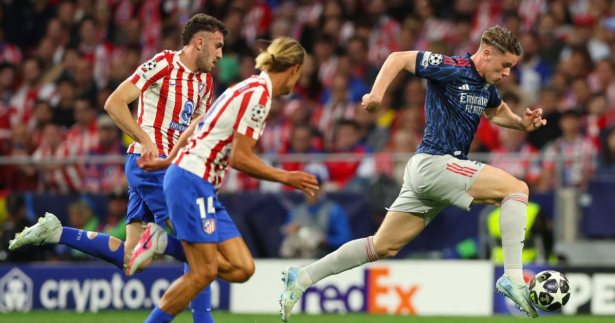 Arsenal pondera queixa à UEFA sobre o relvado do Atlético Madrid