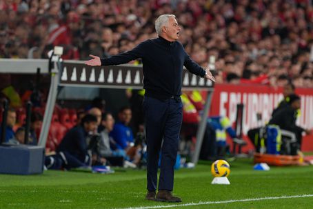 Mourinho tem contrato com o Benfica, mas tem sido associado ao Real Madrid