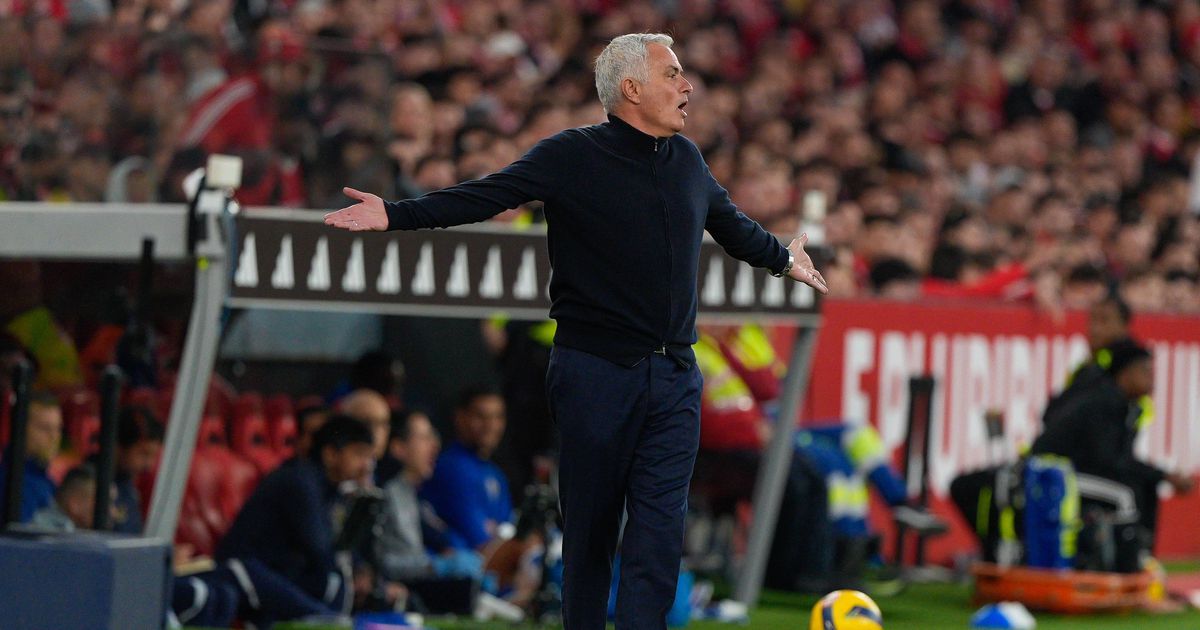 Atenção, Mourinho e Benfica: menos um nome de peso na corrida ao banco do Real Madrid