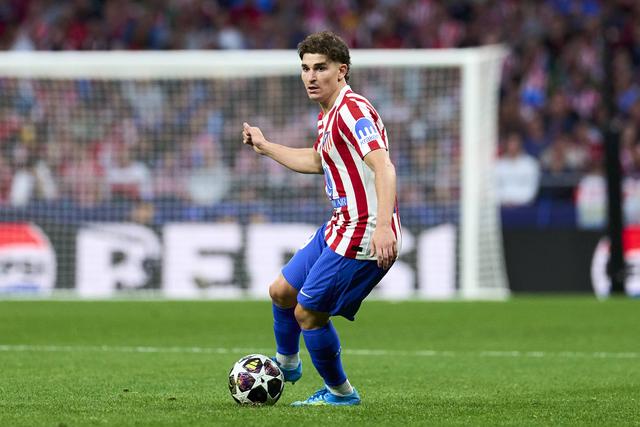 Julián Álvarez marca golos na Liga dos Campeões mais rápido que Messi