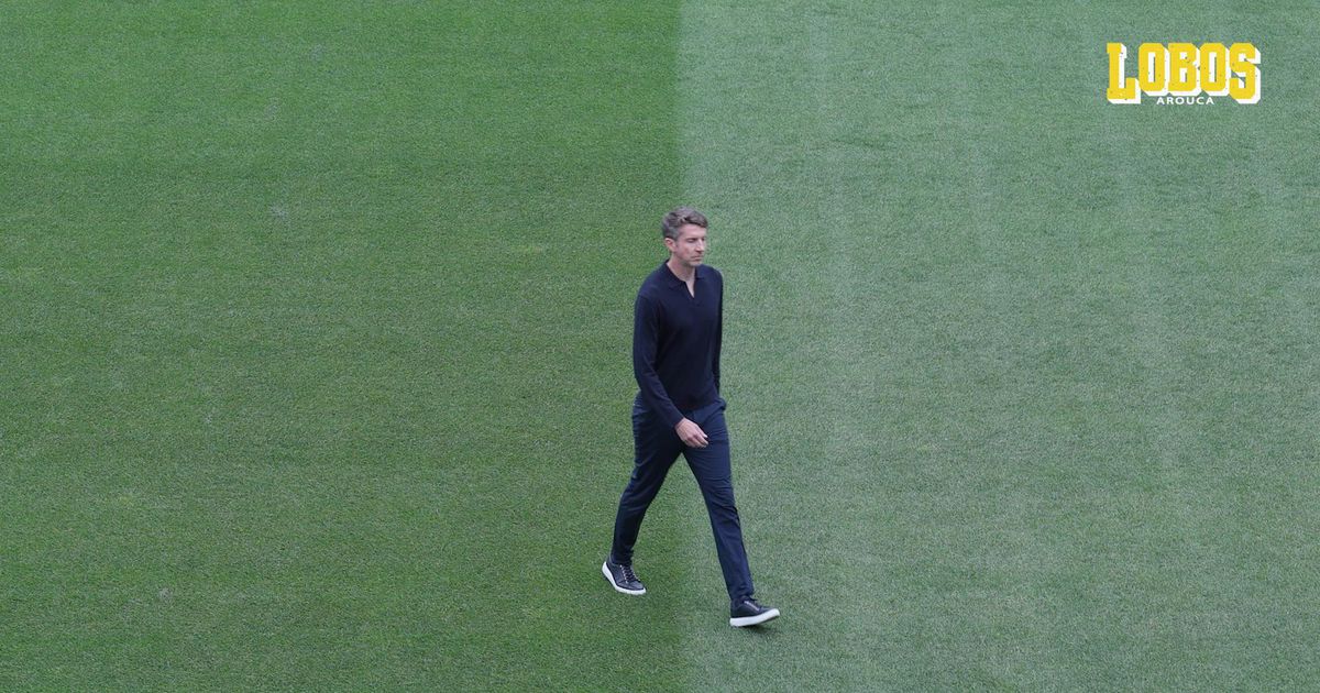 Vasco Seabra renova com o Arouca