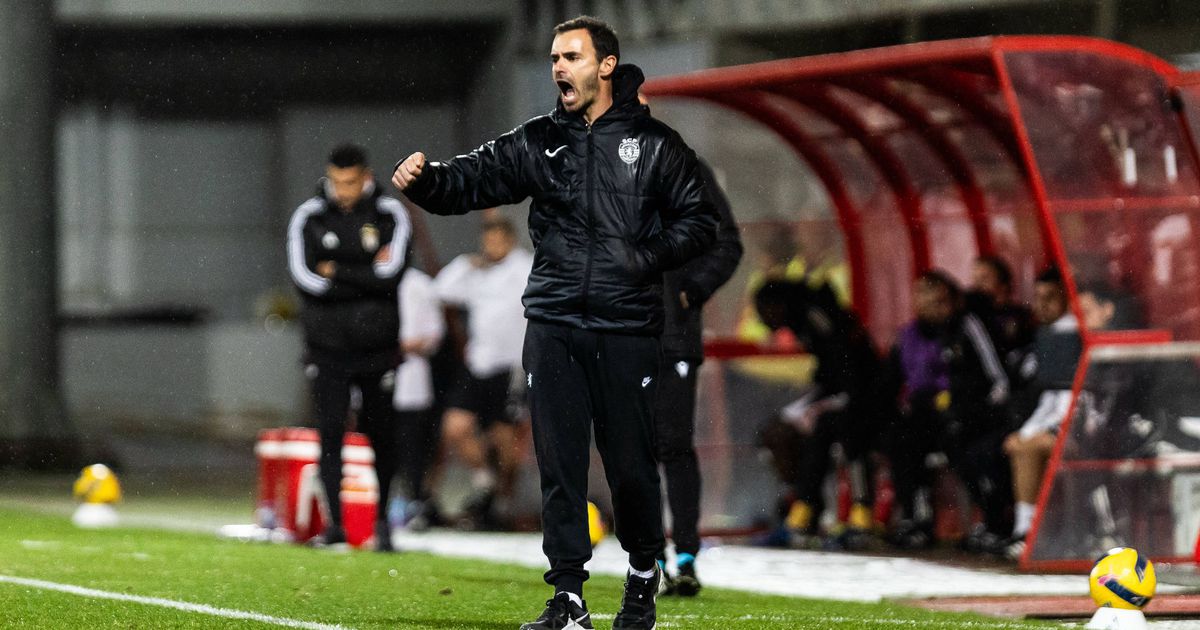 Treinador do Sporting B admite 'especialidade' do dérbi