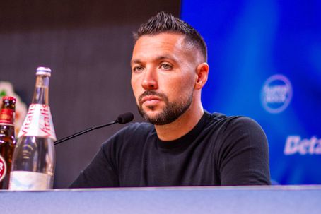 Francesco Farioli falou do jogo que pode dar o título ao FC Porto - Foto: IMAGO