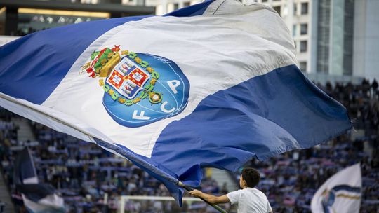 FC Porto reage a incidentes entre adeptos e polícia na final da taça de Portugal