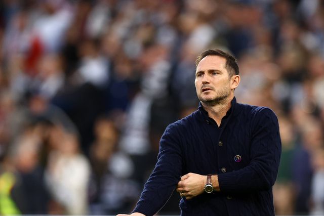 Burnley interessado em Frank Lampard para a sucessão a Kompany