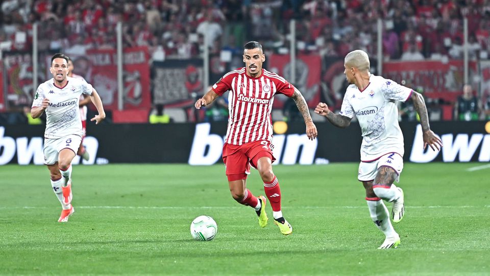 Chiquinho felicitado por ex-colegas do Benfica após conquista da Liga Conferência