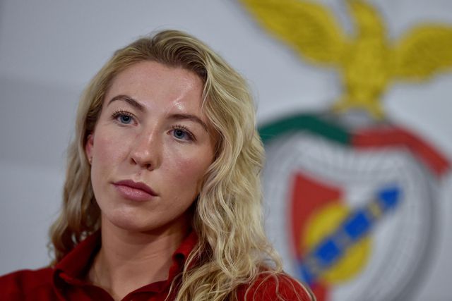 Vídeo: obra de arte de Chandra Davidson ante o Sarajevo