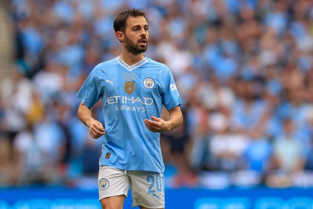 Barcelona prepara operação financeira para trazer Bernardo Silva