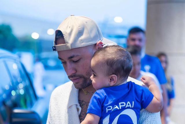 A milionária pensão e regalias que Neymar garante para a filha