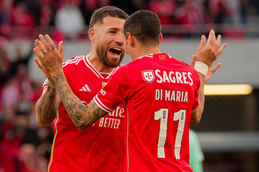 Otamendi e Di María, argentinos do Benfica (foto: Imago)