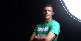 Como é que Kiko Costa chama o pai nos treinos?
