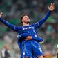 Jadon Sancho celebra golo marcado ao Betis na final da Conference League (IMAGO)