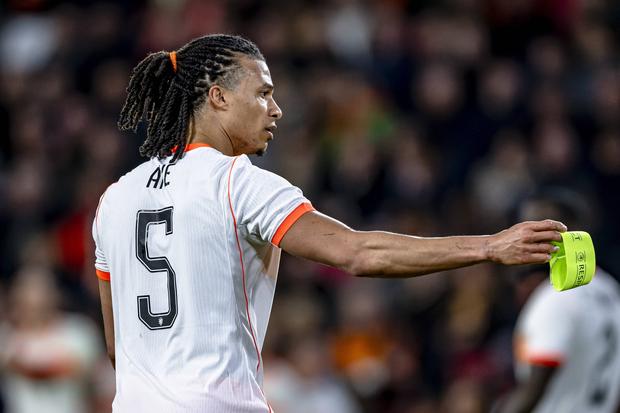 Nathan Aké ao serviço dos Países Baixos