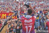 Festa dos jogadores com os adeptos do Torreense após a conquista da Taça de Portugal