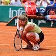 Chwalinska, 24 anos, muito emocionada com o triunfo em Roland Garros. IMAGO