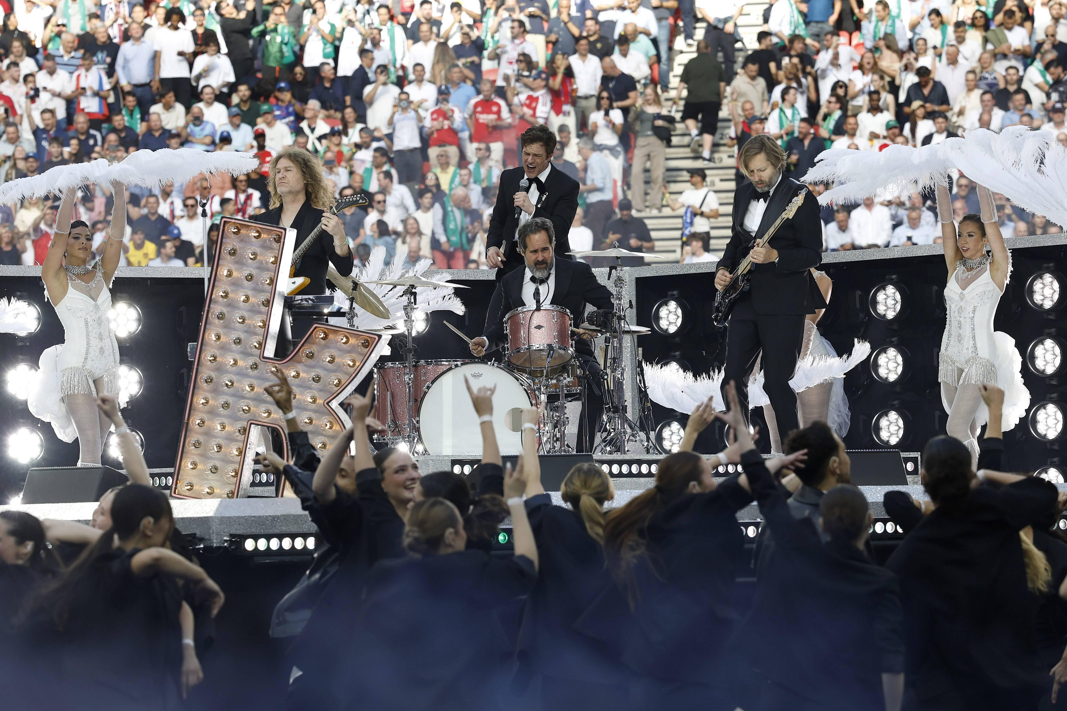Banda The Killers foi cabeça de cartaz na cerimónia que antecedeu o pontapé de saída da final da UEFA Champions League