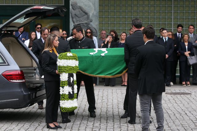 As imagens do adeus a Manuel Fernandes