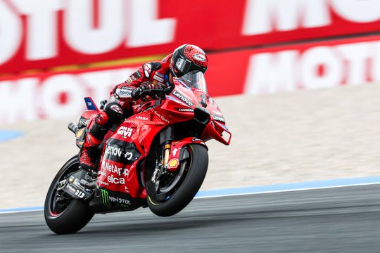 Bagnaia faz o hat-trick em Assen, Miguel Oliveira em 15.º