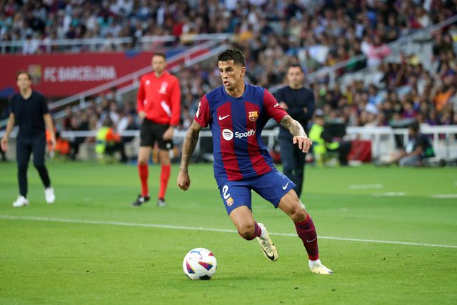 Mercado Total: «Cancelo tem muitas valências»