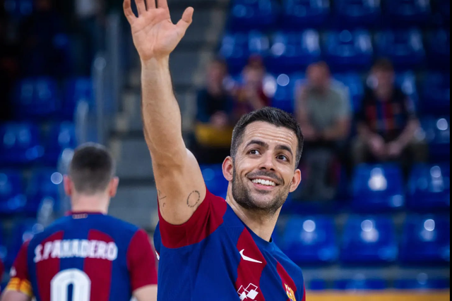 Apontado ao Benfica, João Rodrigues despede-se do Barcelona