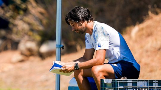FC Porto: Villas-Boas agradece o «contributo» de Sérgio Conceição e elogia a postura de Vítor Bruno