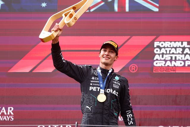 Russell aproveita choque de Verstappen e Norris e vence GP de Áustria