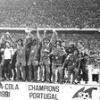 Estádio da Luz com 120 mil espectadores a assistirem ao triunfo português de 30 de junho de 1991. FOTO A BOLA