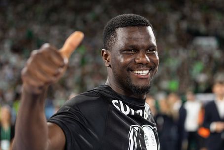 Ousmane Diomande, central de 21 anos, tem contrato com o Sporting até 2027