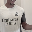 «Esta é fácil»: Trent mostra como já está integrado no Real Madrid