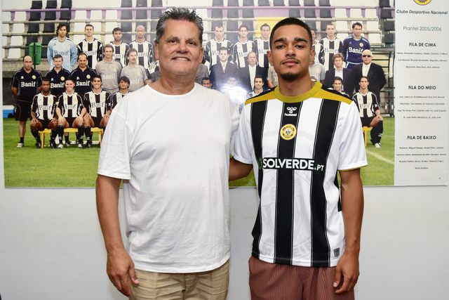 Mercado: Nacional oficializou reforço no regresso ao trabalho