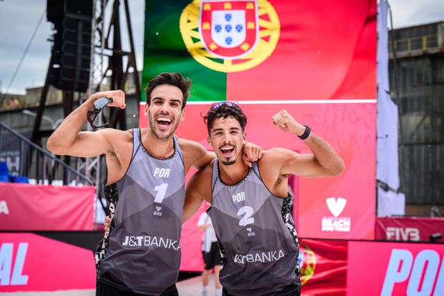 Hugo Pedrosa e João Campos, voleibol de praia 2025. Foto FPV