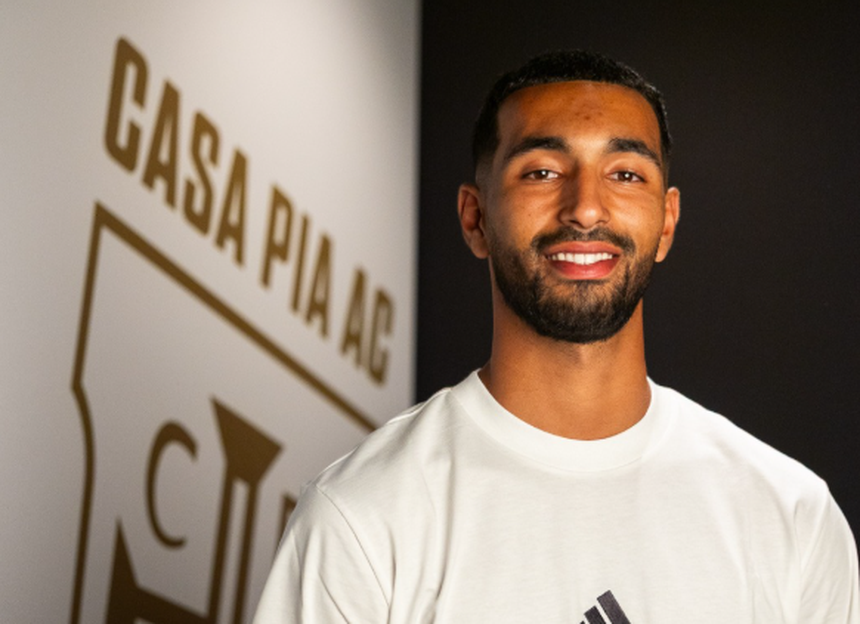 Yassin Oukili reforça os gansos. Foto Casa Pia