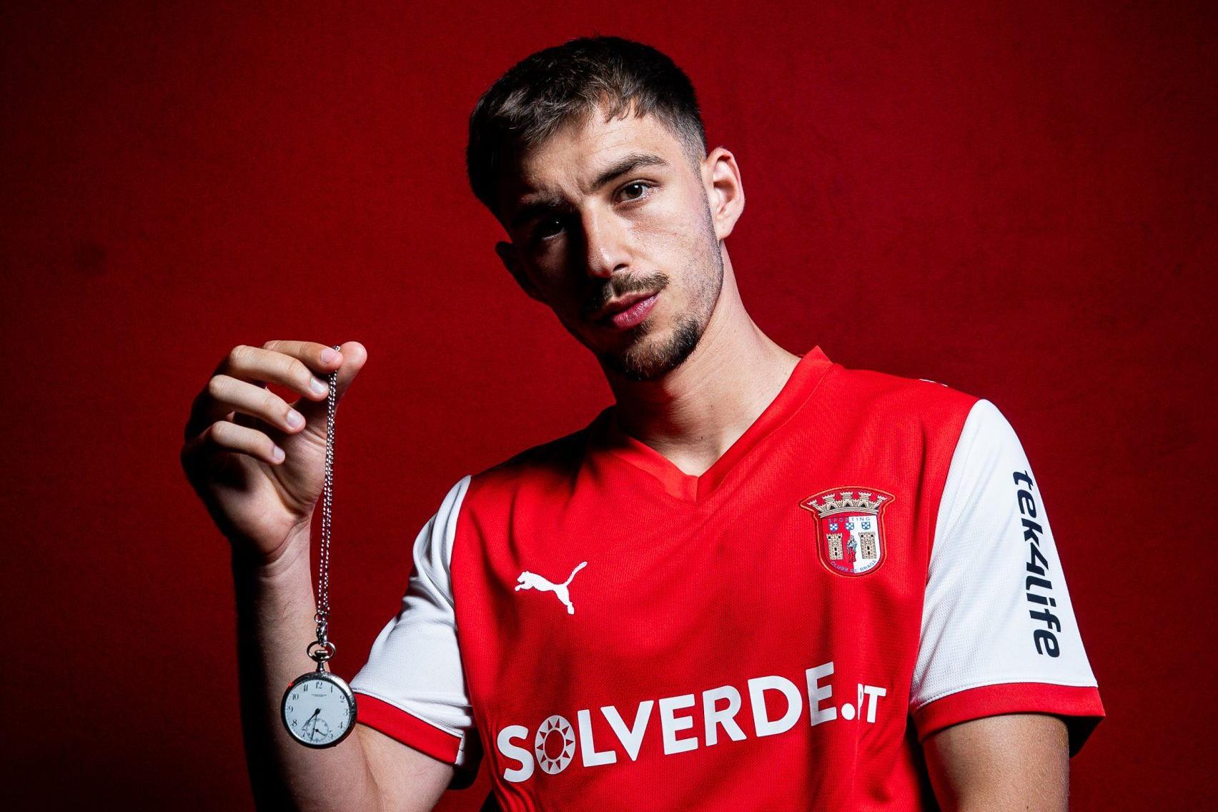 Adrian Bajrami, central do SC Braga - Foto: SC Braga