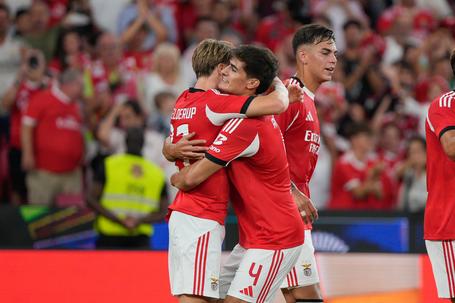 António Silva e Schjelderup celebram juntos