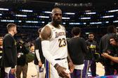 LeBron James esteve oito anos nos LA Lakers