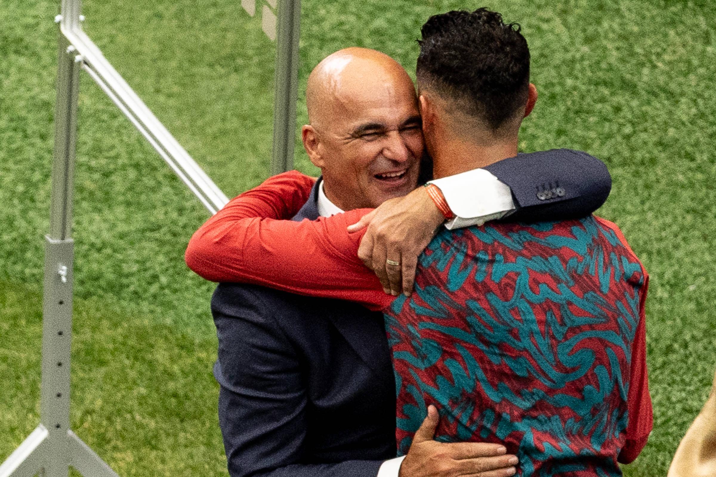 Enquanto o debate se esgota em Cristiano Ronaldo, o maior beneficiado é Roberto Martínez - Foto: Imago
