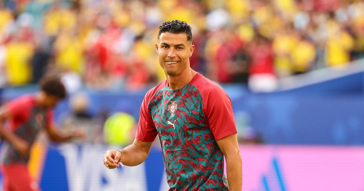 Jogadores já aquecem antes do Portugal-Croácia