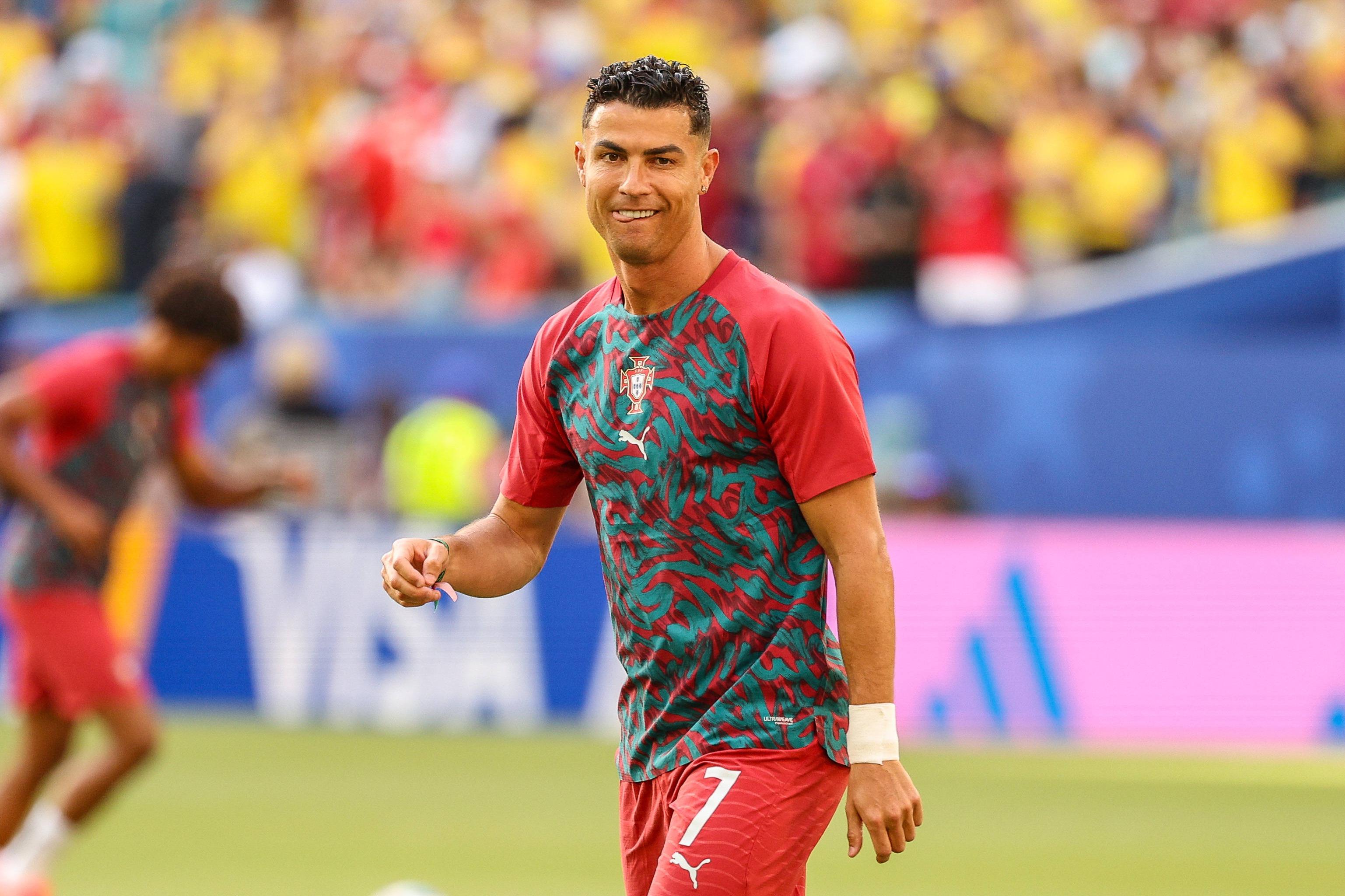 Cristiano Ronaldo no aquecimento por Portugal no Mundial 2026