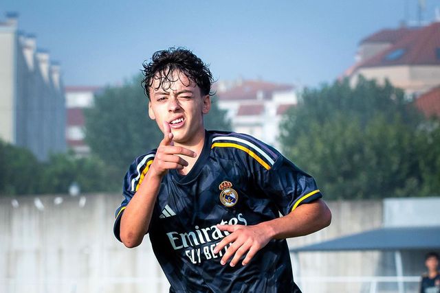 Sporting: Paulo Iago oficializado esta semana com contrato de longa duração