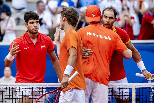 Nadal e Alcaraz sofrem mas chegam aos quartos de final