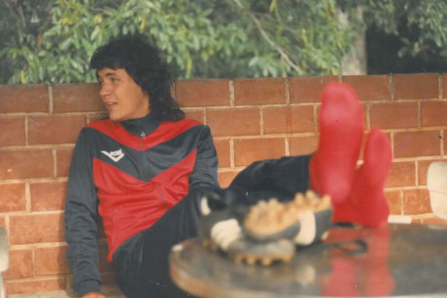 O maior 'vigarista' da história do futebol: 13 anos, 10 clubes... zero jogos disputados