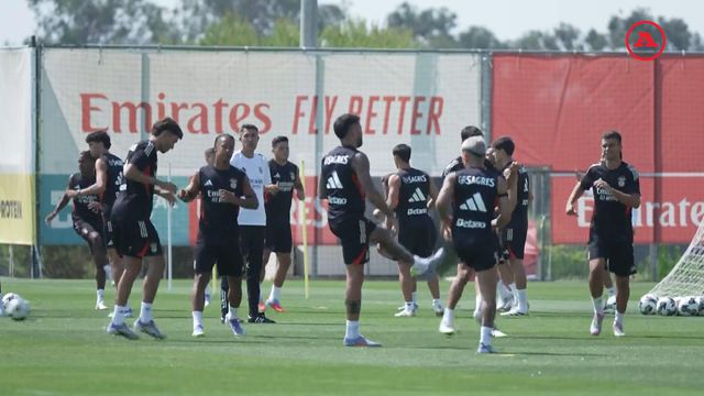 As imagens do treino do Benfica na véspera da Supertaça