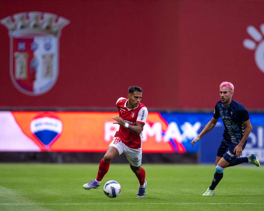 Novo dono da camisola 10 do emblema minhoto diz que a equipa está pronta para lutar pelo apuramento europeu