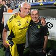 José Mourinho ao lado de Sarri, no Fenerbahçe-Lazio