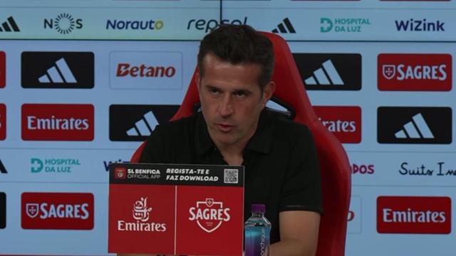 Marco Silva destaca «exibição em cheio» de Pavlidis: «Não pelos golos...»