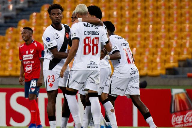 Festa dos jogadores do Vasco da Gama contra o Independiente Medellín