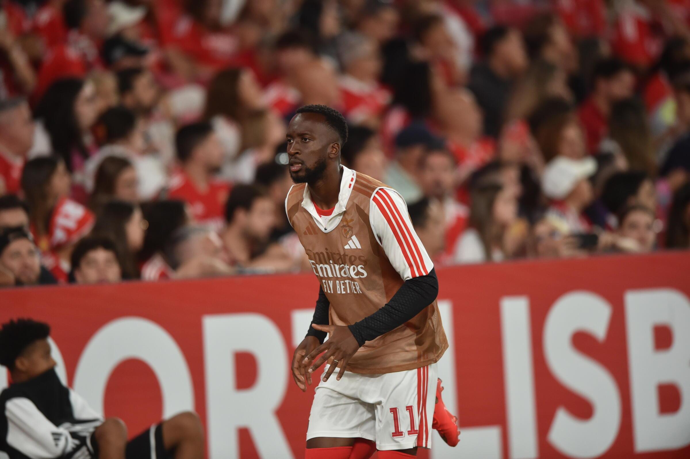 Lukebakio no Benfica-St. Gallen (Foto: Miguel Nunes)