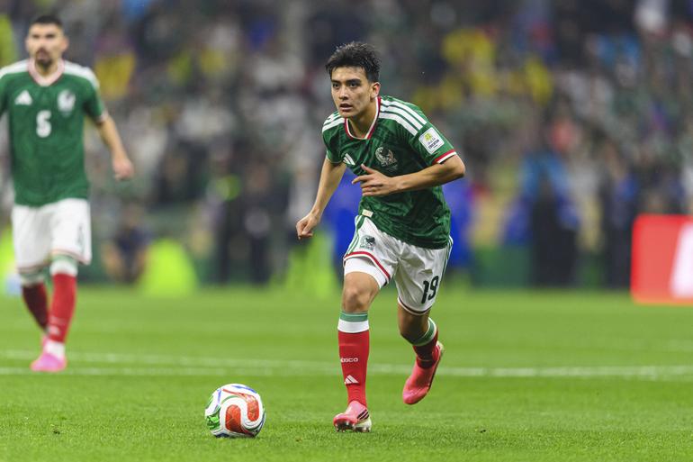 15. México - Eliminado nos oitavos de final no Mundial que organizou. Nova era com Rafa Márquez no comando. Gilberto Mora é um dos nomes que promete dar que falar